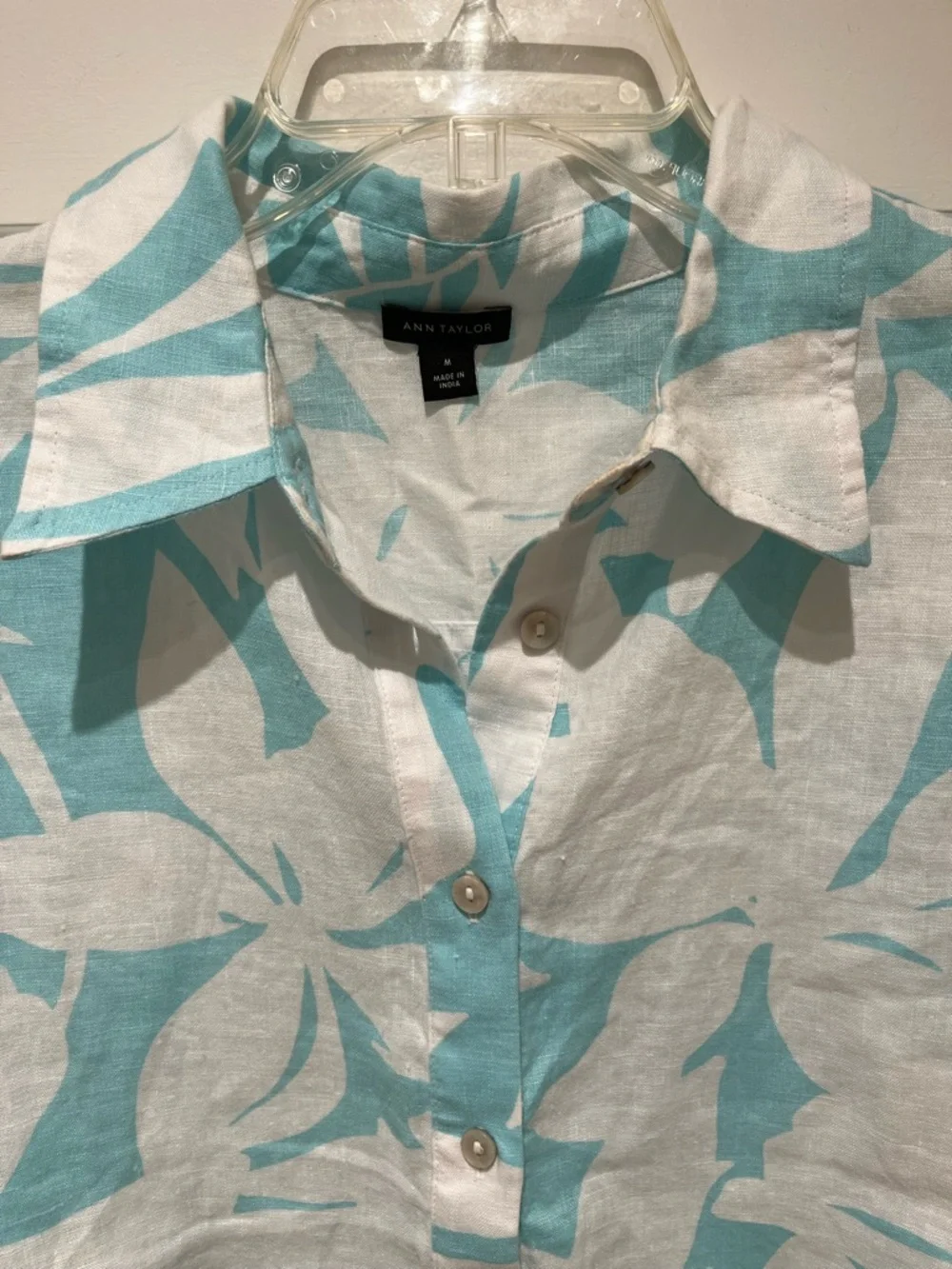 EUC Ann Taylor Turquoise and White Floral Button-Down Linen Shirt - Picture 5 of 7